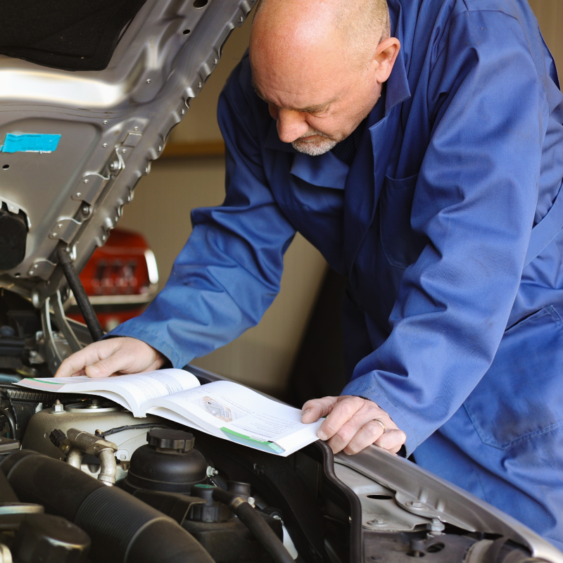 Trend Uncovered: What’s Keeping Fleets Tied to Their Owner Manuals?